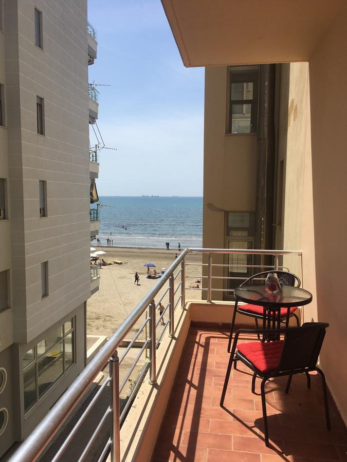 Sun & Sea Apartment Durrës Esterno foto